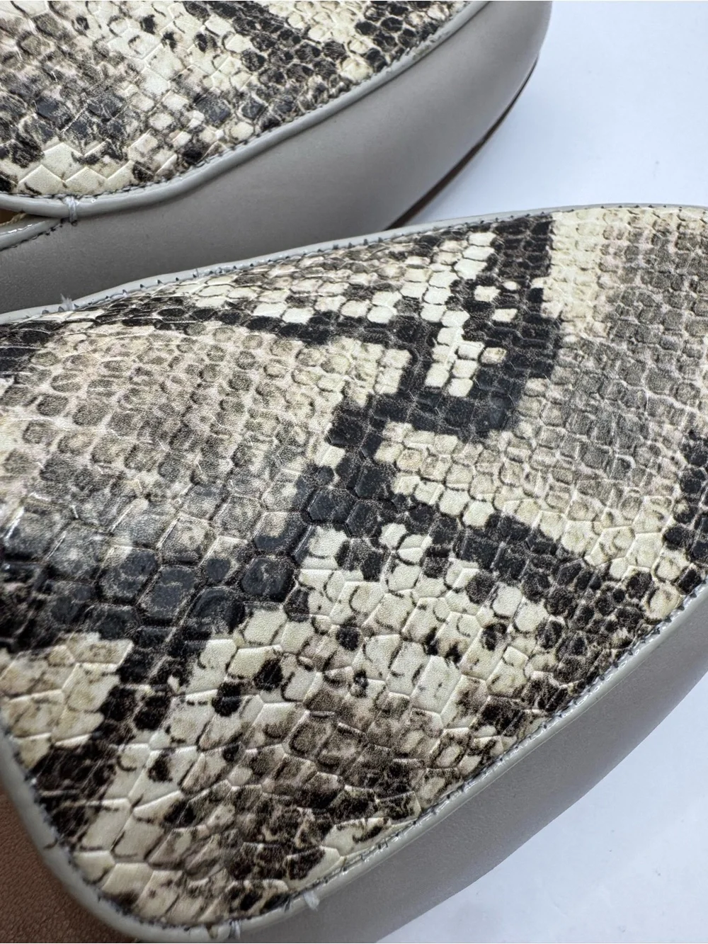 Clarks Unstructured snake skin leather loafers slip on workwear shoes 10